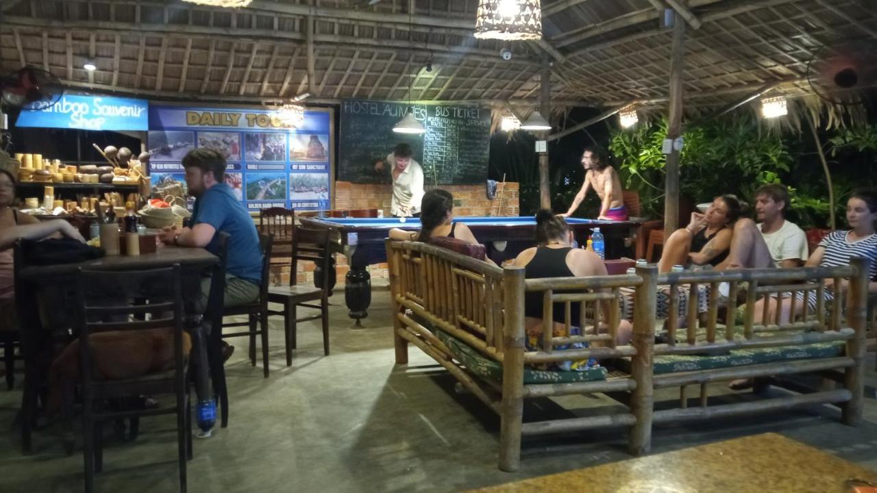 The Seaside Bungalow Hostel And Bar Hoi An Exterior photo