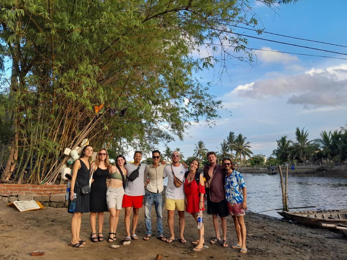 The Seaside Bungalow Hostel And Bar Hoi An Exterior photo