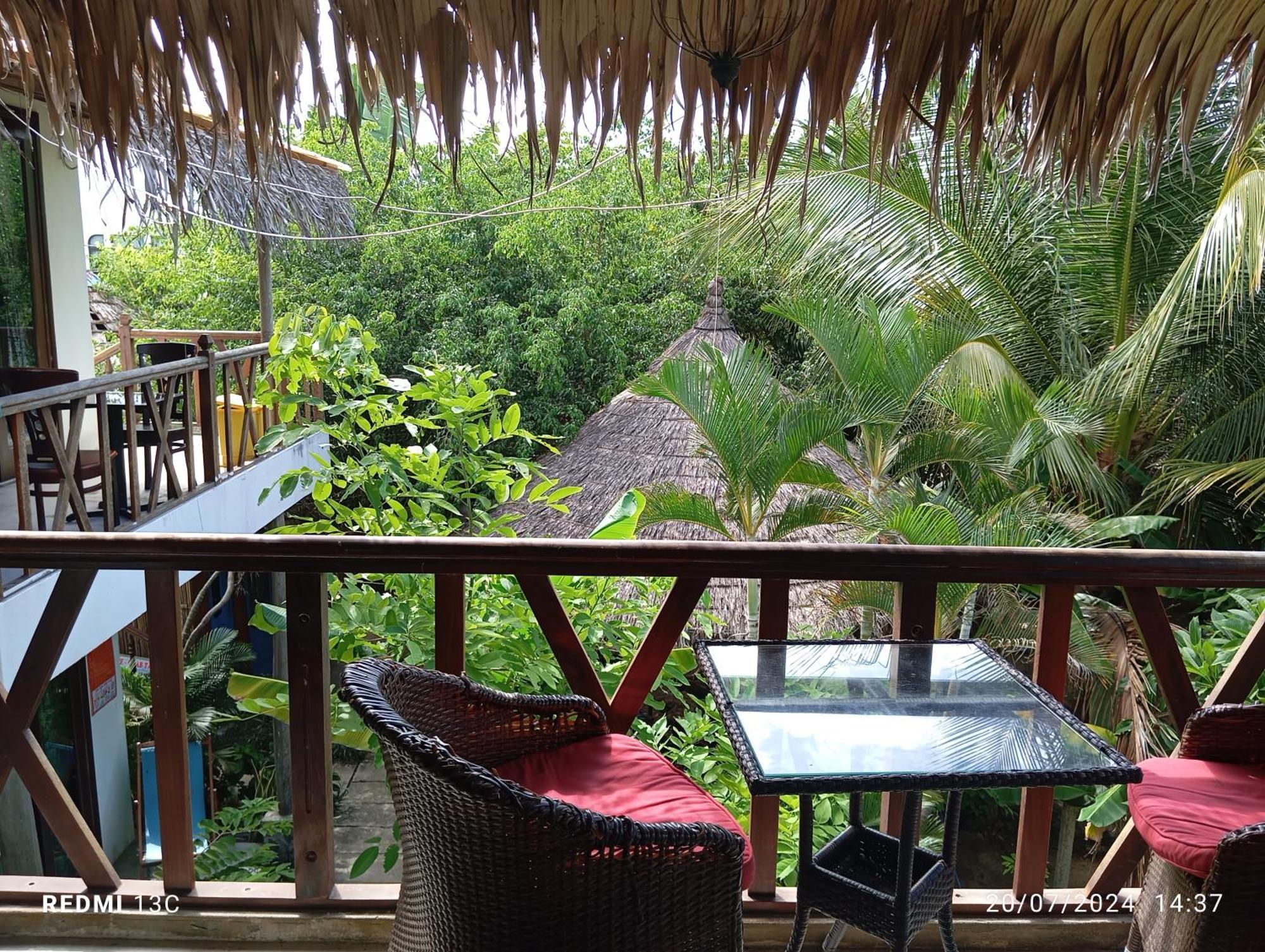 The Seaside Bungalow Hostel And Bar Hoi An Exterior photo